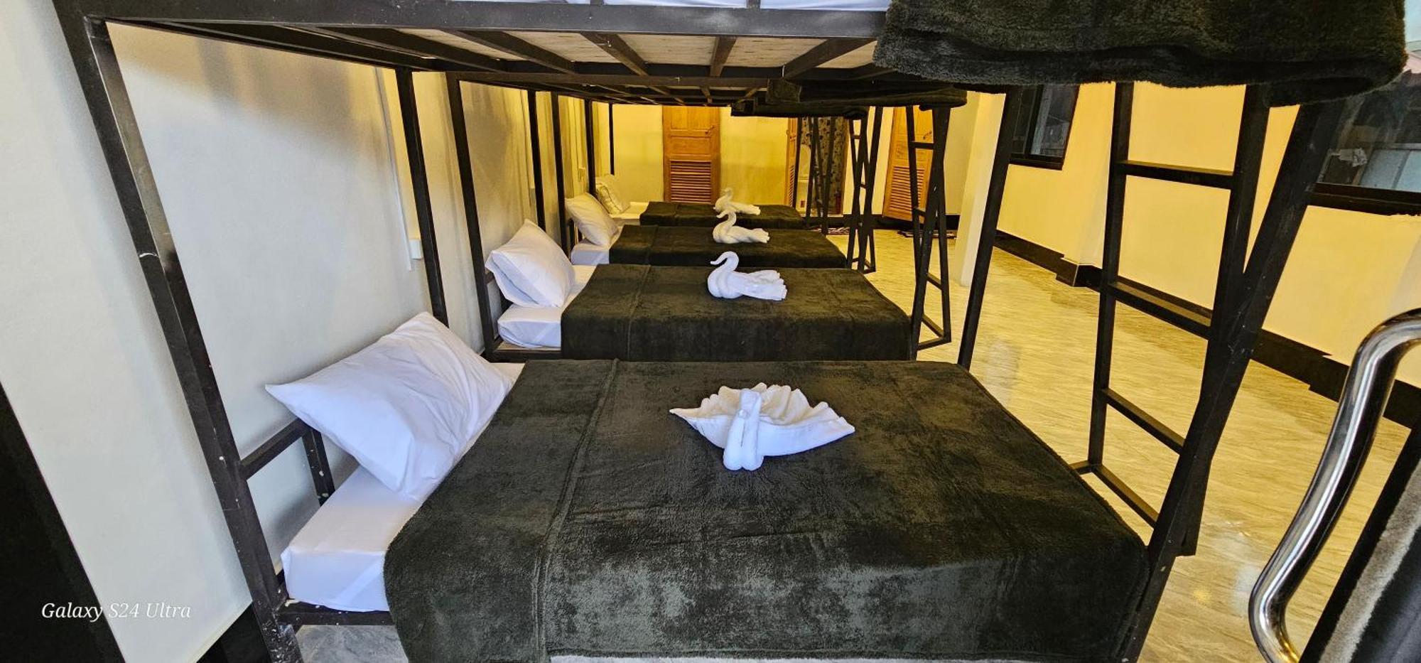 Inn Riverside Hostel Pb MuangMuangpakbeng Kültér fotó