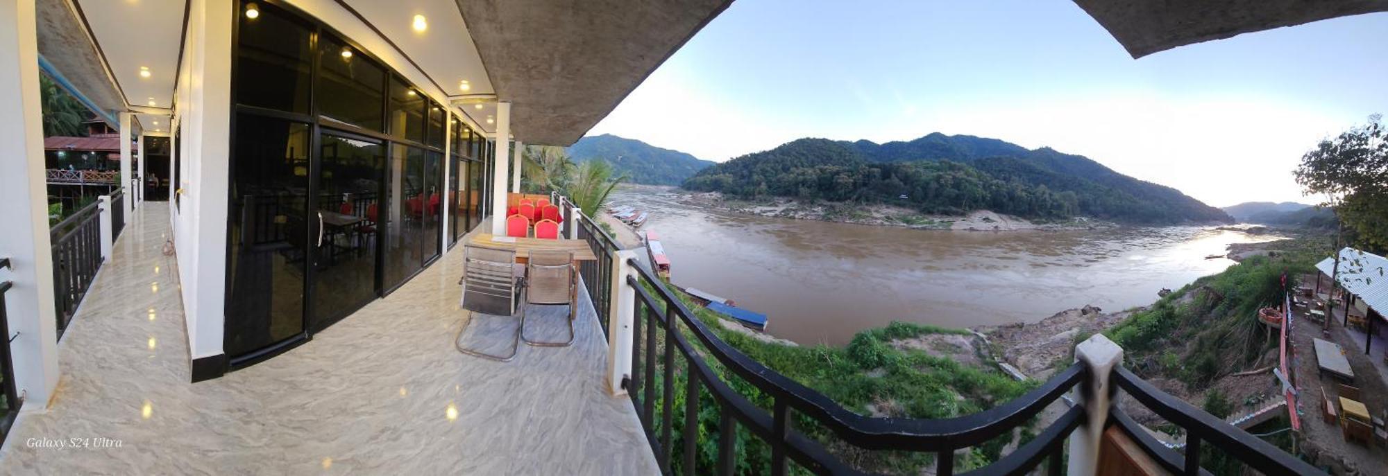 Inn Riverside Hostel Pb MuangMuangpakbeng Kültér fotó