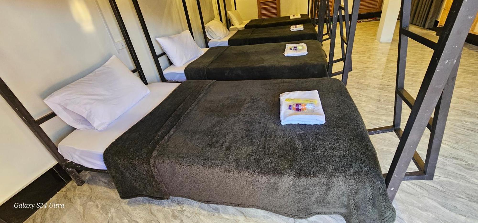 Inn Riverside Hostel Pb MuangMuangpakbeng Kültér fotó